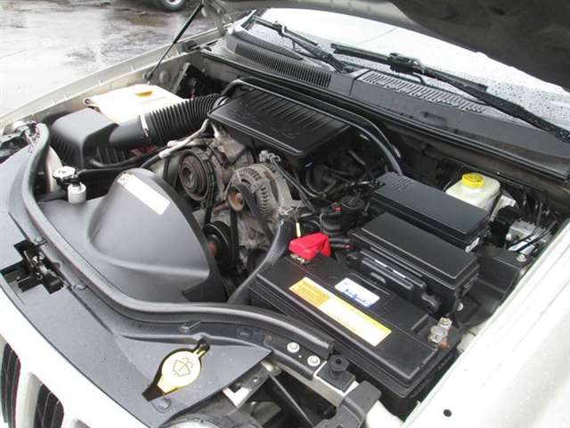 Jeep Grand Cherokee 2010 photo 22